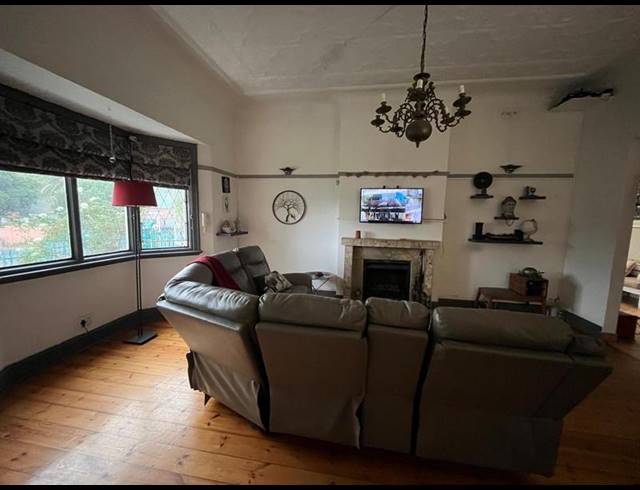 3 BEDROOM HOUSE FOR SALE IN KENSINGTON